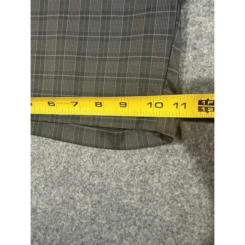 Under Armour Men's Gray Plaid Performance Golf Shorts Size 32